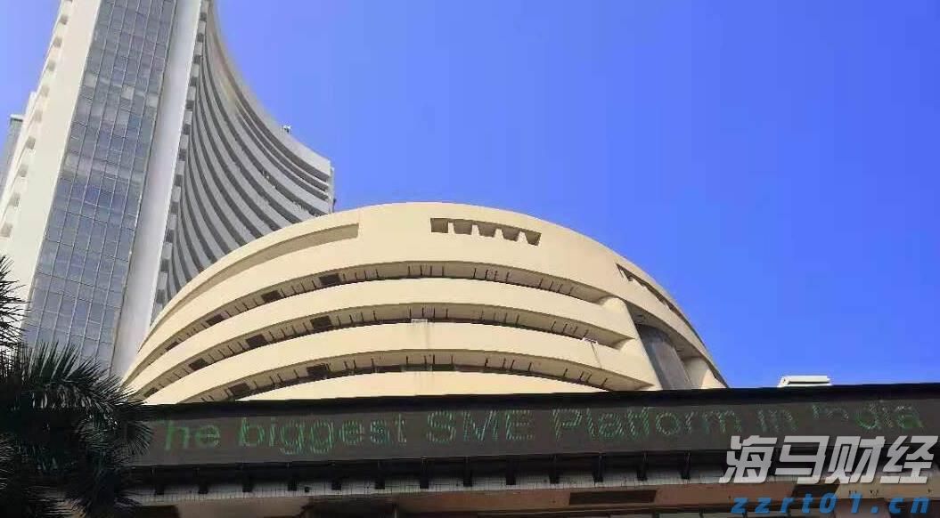 外交部发言人就泰国宪法法院裁决佩通坦总理解职答记者问